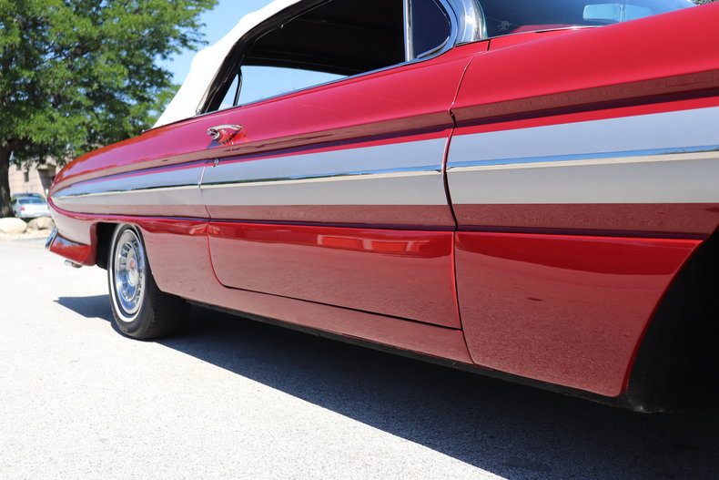 5480696006c87 low res 1961 oldsmobile starfire