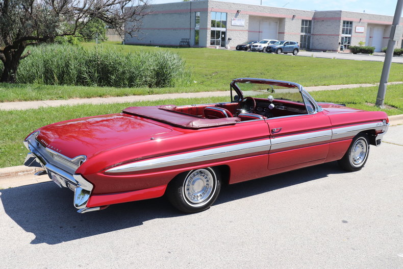 54829428c082a low res 1961 oldsmobile starfire