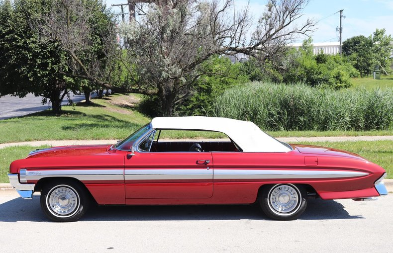 548351c0c1d86 low res 1961 oldsmobile starfire