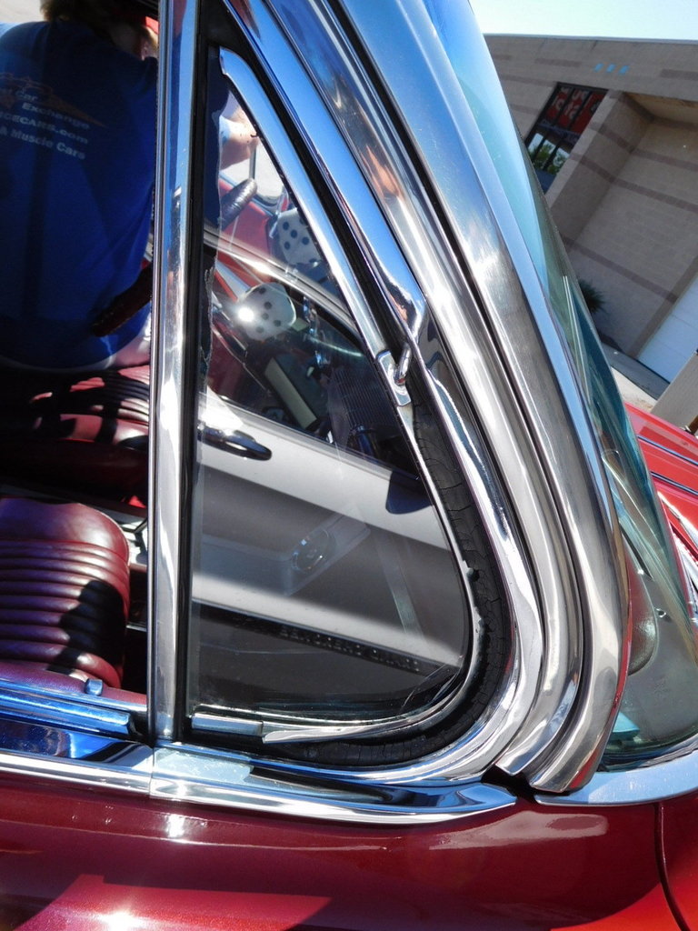 562728d56e4fd low res 1961 oldsmobile starfire convertible