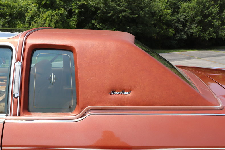 56325b588fc07 low res 1977 lincoln continental town coupe