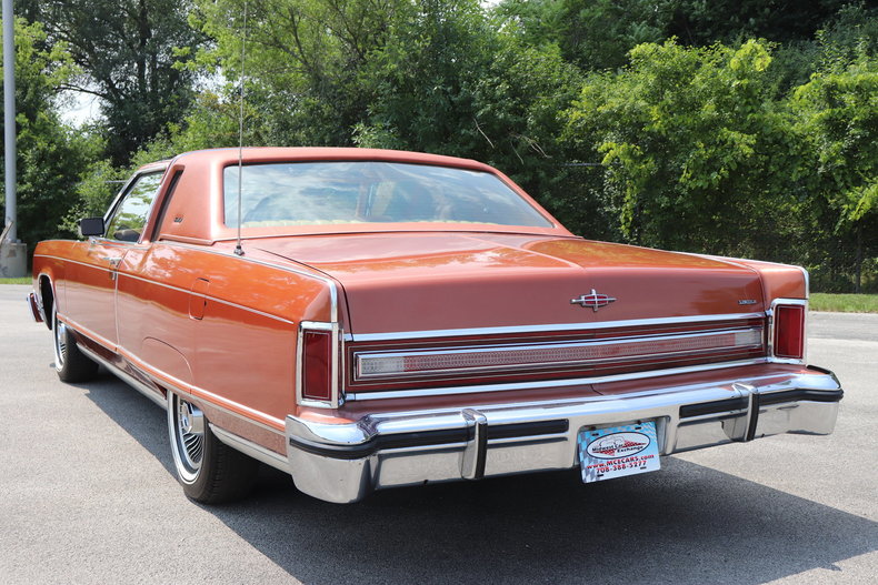 56329eb72dc70 low res 1977 lincoln continental town coupe
