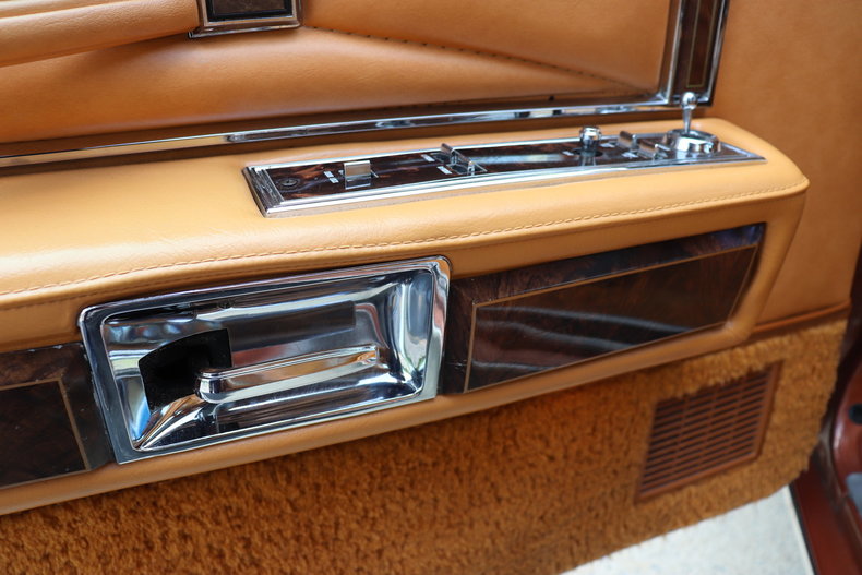 563917285eab9 low res 1977 lincoln continental town coupe