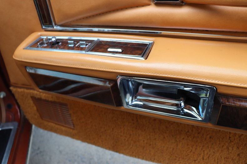 56398e29ccf5e low res 1977 lincoln continental town coupe
