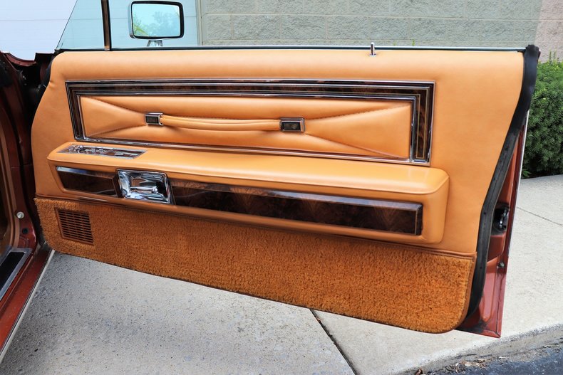 56400b4b4e057 low res 1977 lincoln continental town coupe
