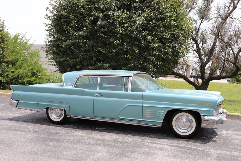 551878c3f9568 low res 1960 lincoln continental mark v