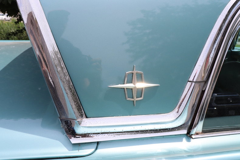 55195b6974fa1 low res 1960 lincoln continental mark v