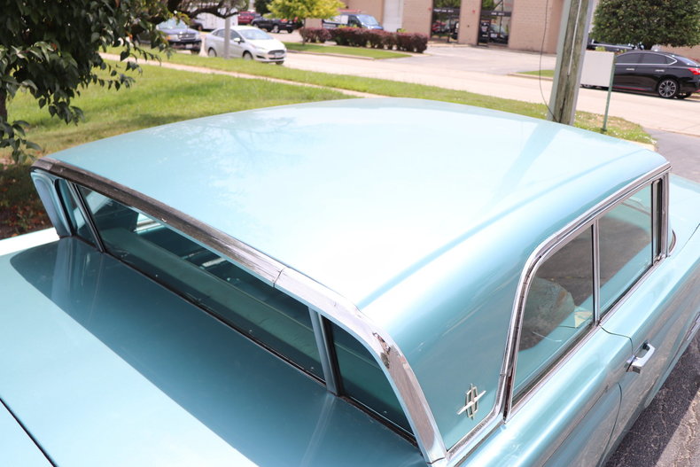 55196226da3e8 low res 1960 lincoln continental mark v