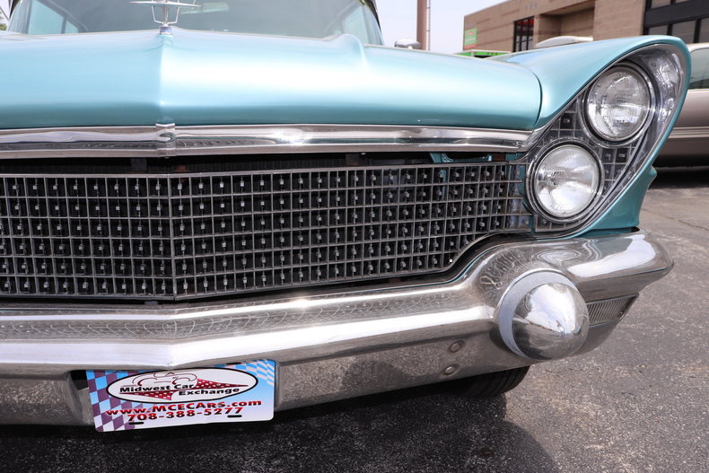 55201483d3104 low res 1960 lincoln continental mark v