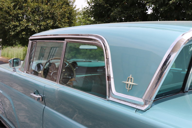 55219a8c72884 low res 1960 lincoln continental mark v