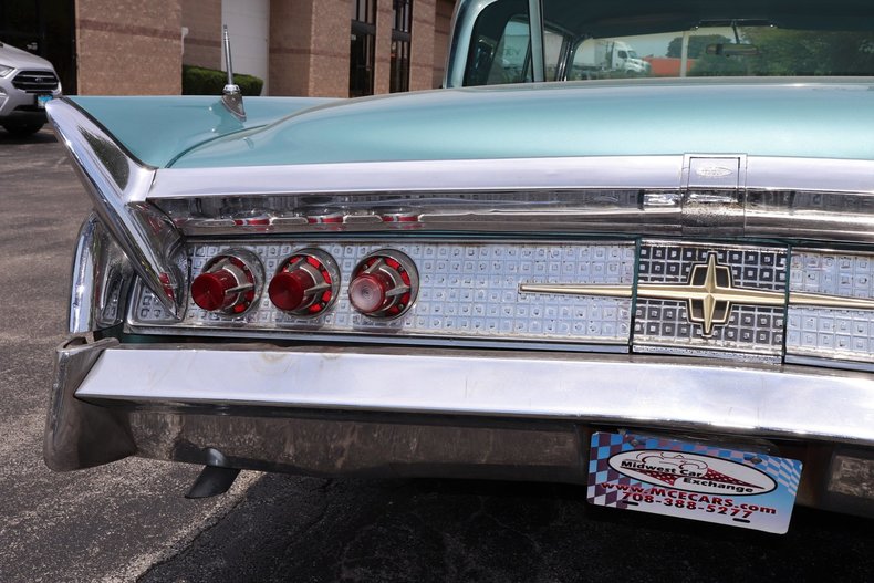 552288b205749 low res 1960 lincoln continental mark v