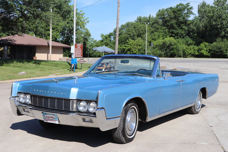 55421ec7909ec low res 1967 lincoln continental
