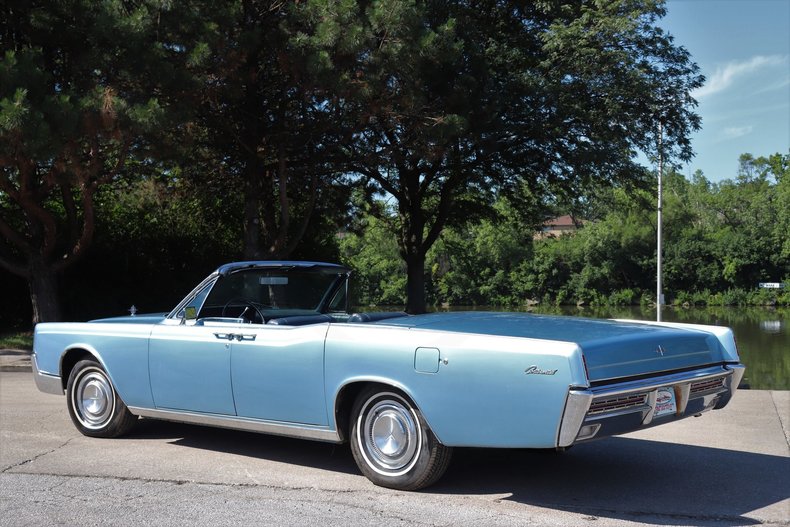 55425b0c72f21 low res 1967 lincoln continental