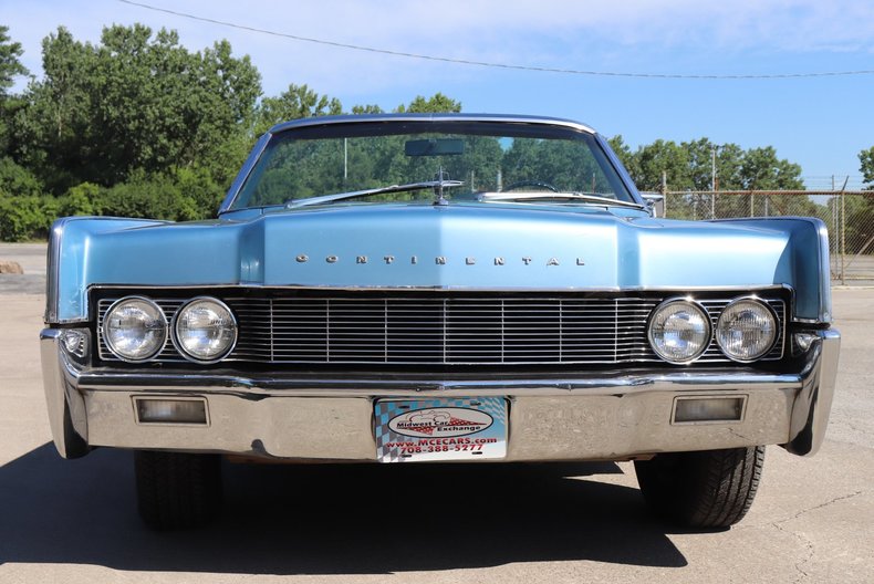 55438be7e5398 low res 1967 lincoln continental
