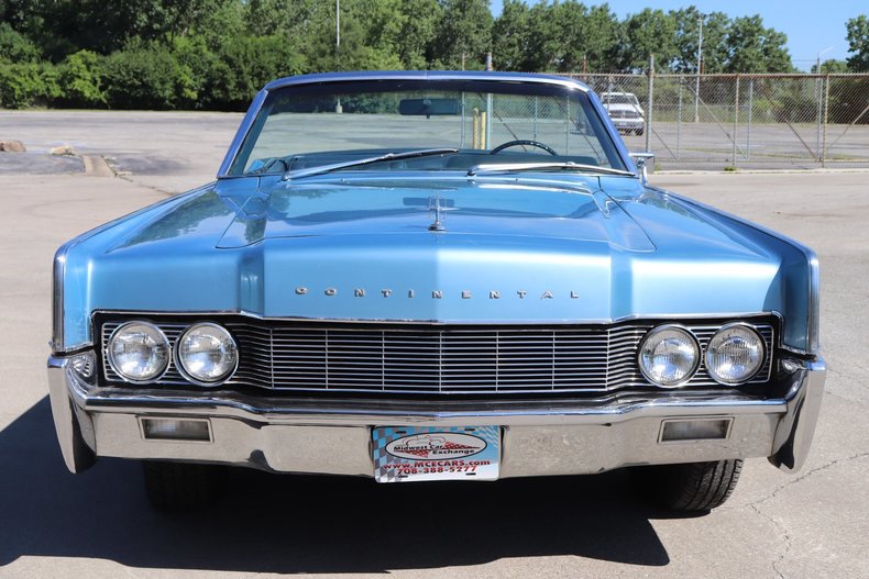 554441a9bdb75 low res 1967 lincoln continental