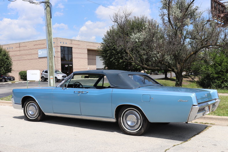 55446652453ac low res 1967 lincoln continental