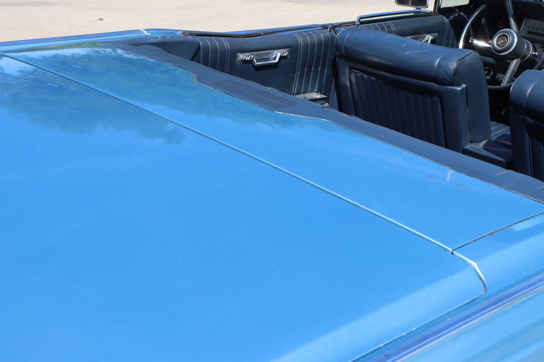 554659085ddf1 low res 1967 lincoln continental
