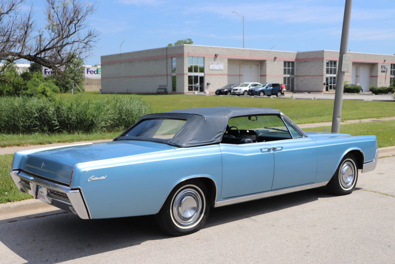 55470d86b7335 low res 1967 lincoln continental