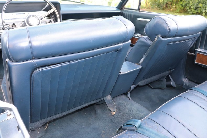 554862b347f17 low res 1967 lincoln continental