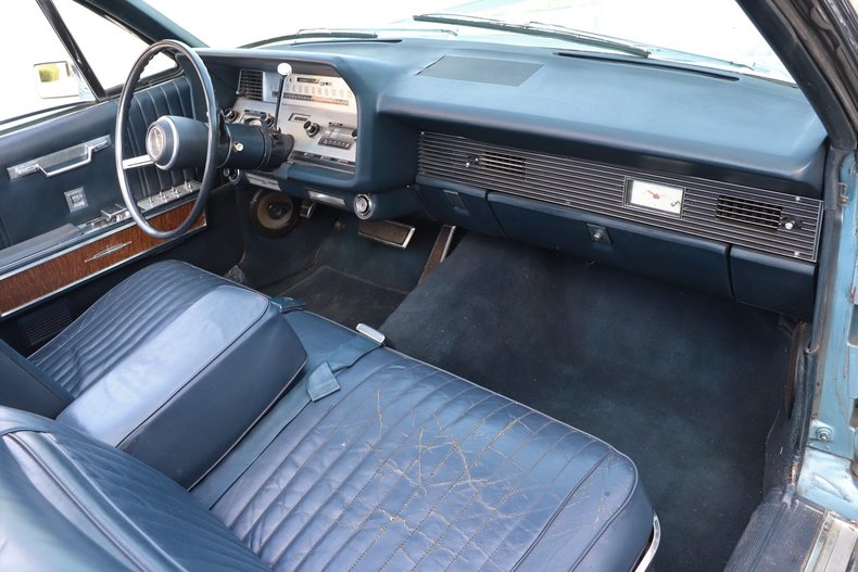 5548954c36099 low res 1967 lincoln continental