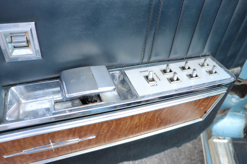 554954e153bb9 low res 1967 lincoln continental