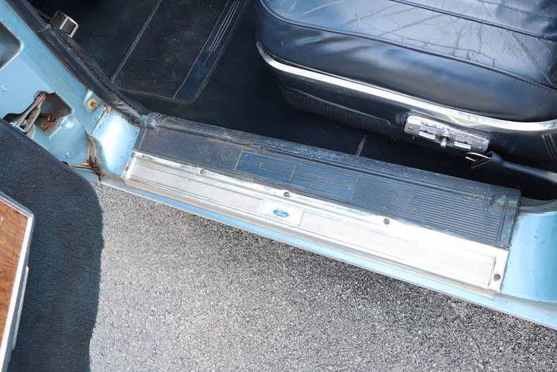 554985cc9a596 low res 1967 lincoln continental