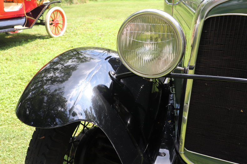 55693396710f3 low res 1931 ford model a fordor
