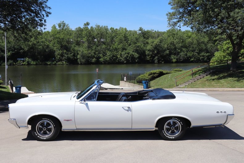 558392b1ee5c7 low res 1966 pontiac gto