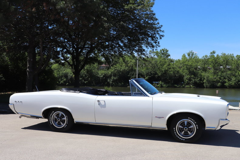 558751f588567 low res 1966 pontiac gto