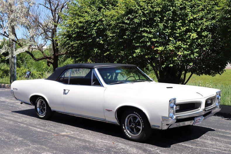 5604777268591 low res 1966 pontiac gto