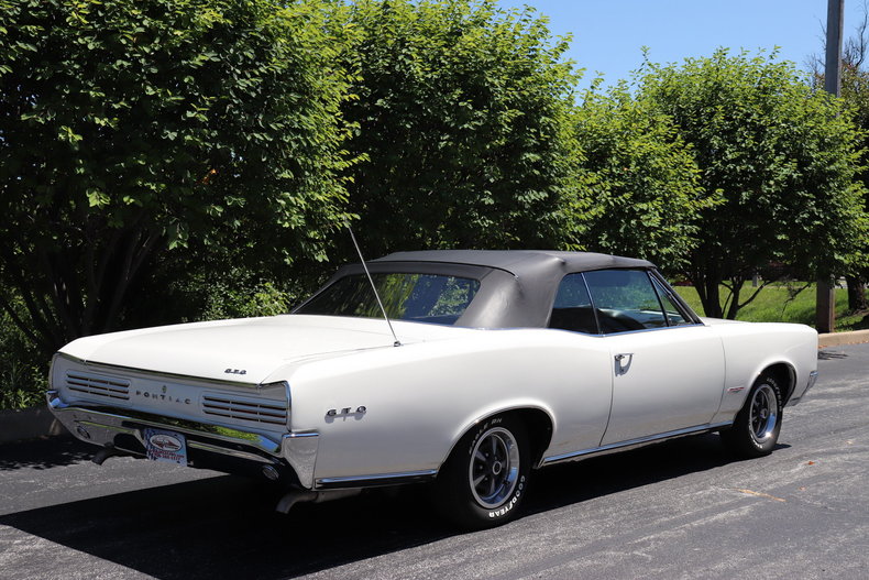 56049a1d2d973 low res 1966 pontiac gto