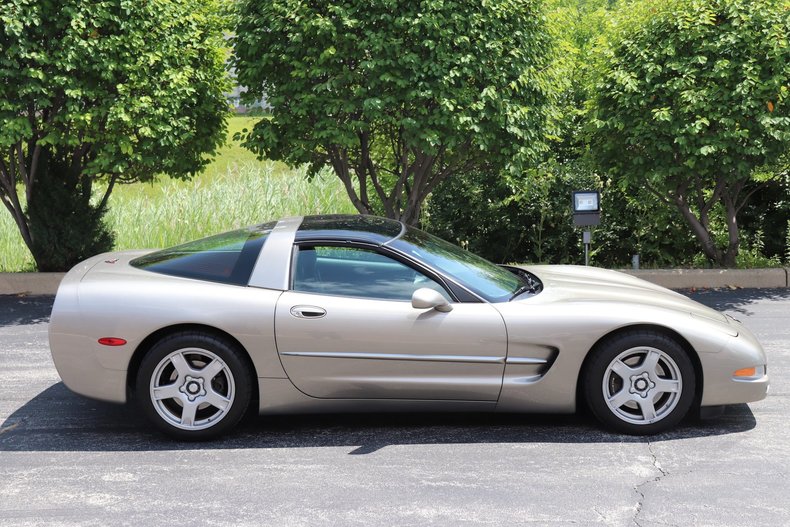 565730bfff1db low res 1998 chevrolet corvette