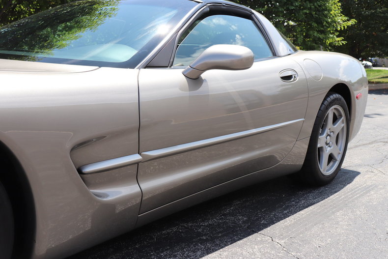 56598ee244d10 low res 1998 chevrolet corvette