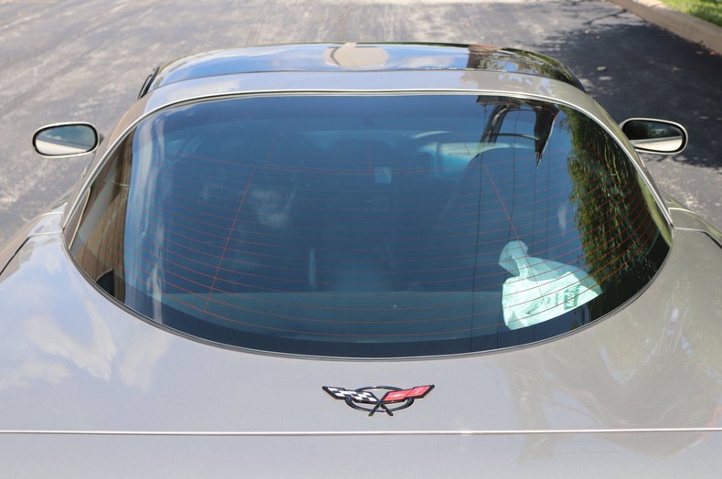 5661227198f71 low res 1998 chevrolet corvette