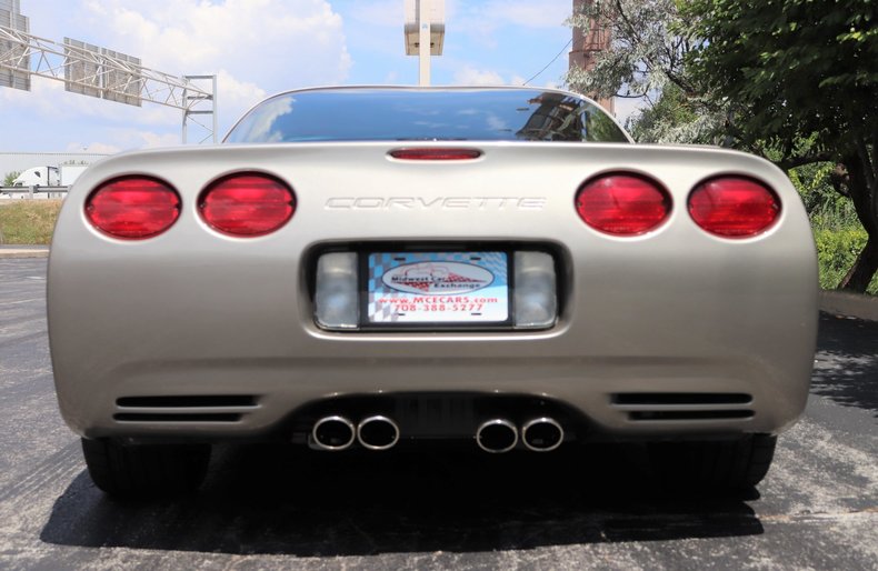 56613a4e5a4c2 low res 1998 chevrolet corvette
