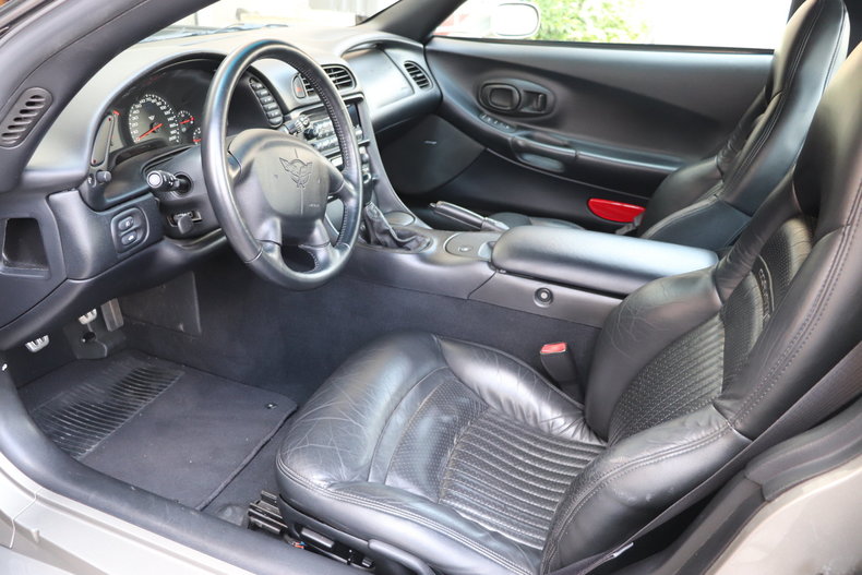 56625198364c2 low res 1998 chevrolet corvette