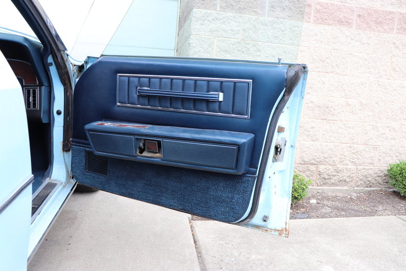 5676324d45b60 low res 1972 lincoln continental