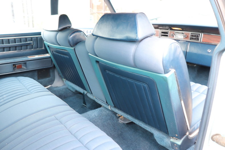 5676434902bec low res 1972 lincoln continental
