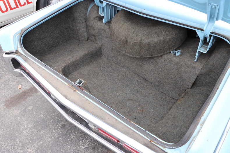 567714df379fb low res 1972 lincoln continental