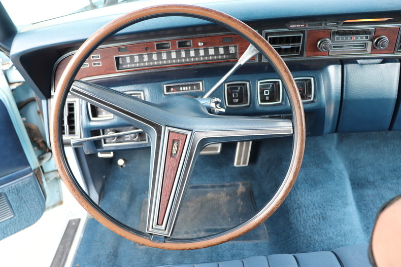 567936dbd400e low res 1972 lincoln continental