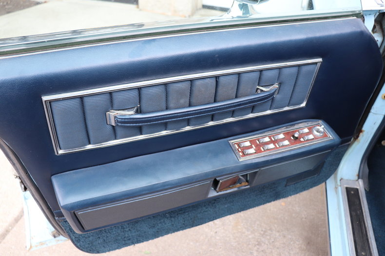 56794a848f8b9 low res 1972 lincoln continental