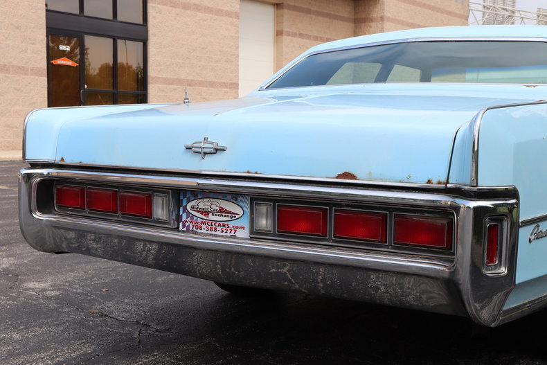 568112a8e3daa low res 1972 lincoln continental