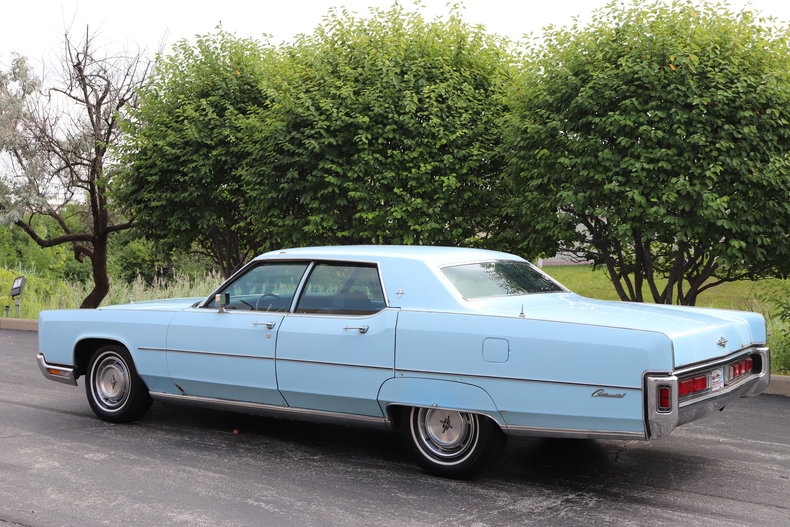 56813bc8e50a7 low res 1972 lincoln continental