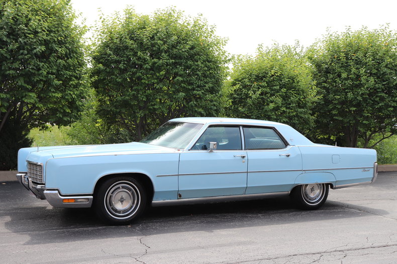 5681952457cff low res 1972 lincoln continental