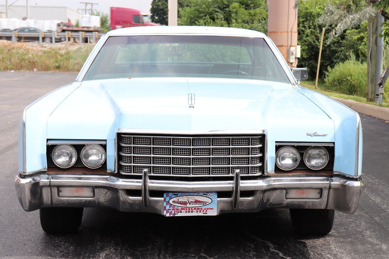 56841efda54c9 low res 1972 lincoln continental