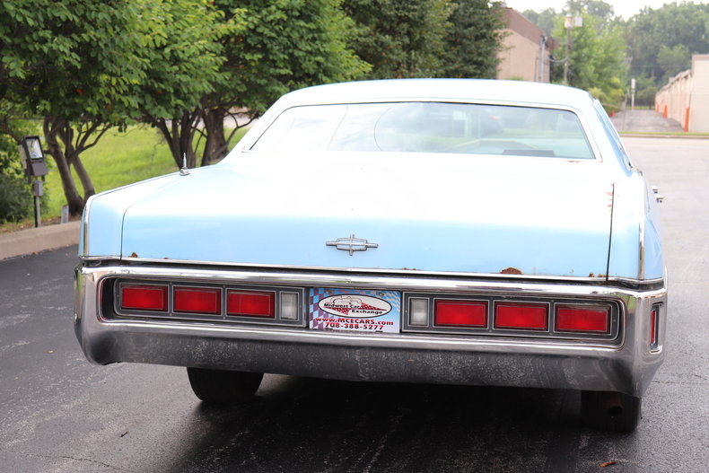 56849d00da6b1 low res 1972 lincoln continental