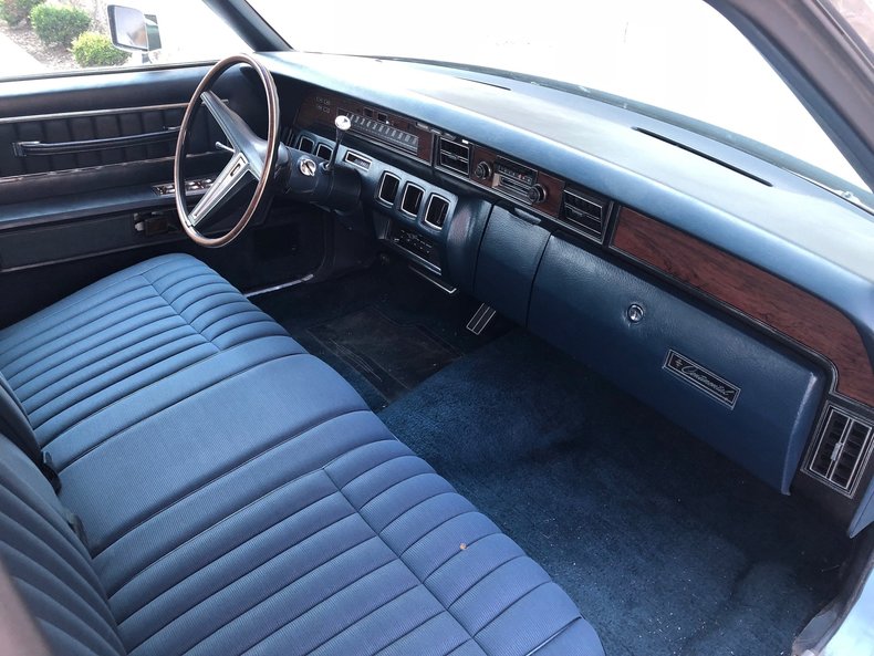 5685513e4f278 low res 1972 lincoln continental
