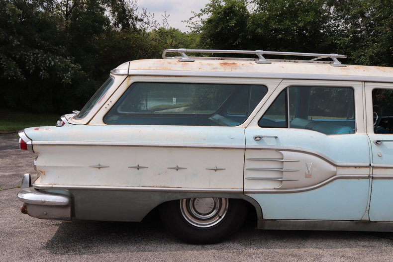 5714637e1128b low res 1958 pontiac star chief custom safari station wagon