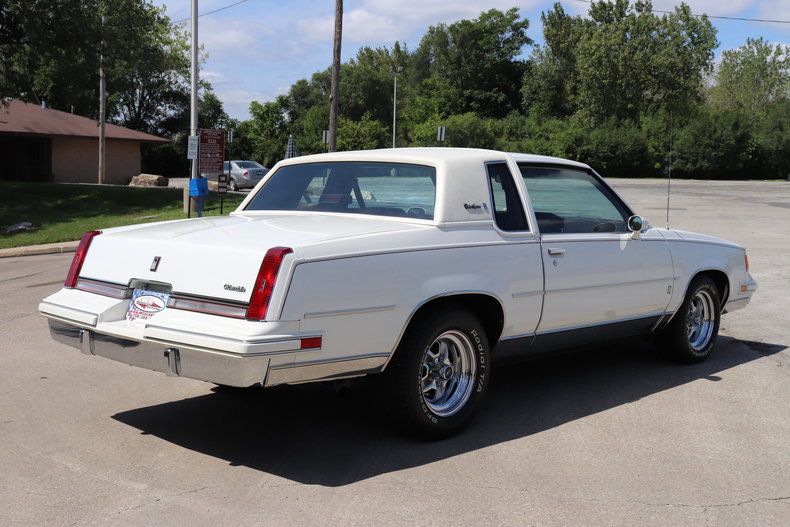 576698259f5e5 low res 1987 oldsmobile cutlass supreme brougham