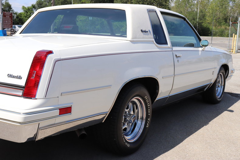 5767182596856 low res 1987 oldsmobile cutlass supreme brougham